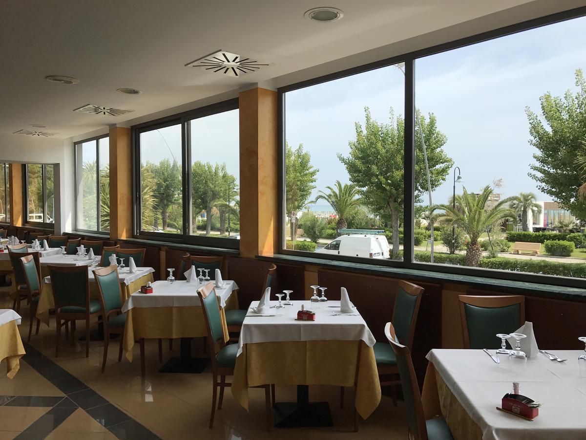 Hotel Atlas Alba Adriatica Exterior photo