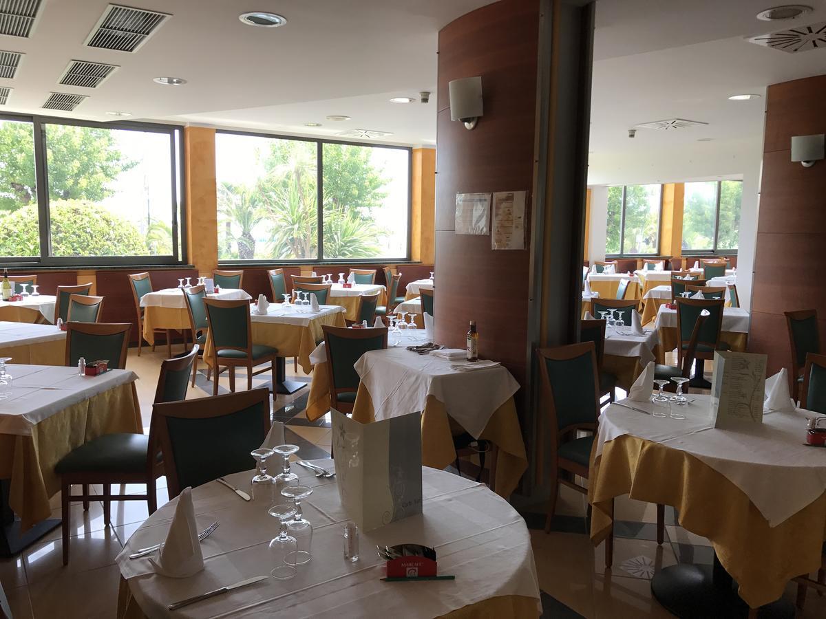 Hotel Atlas Alba Adriatica Exterior photo